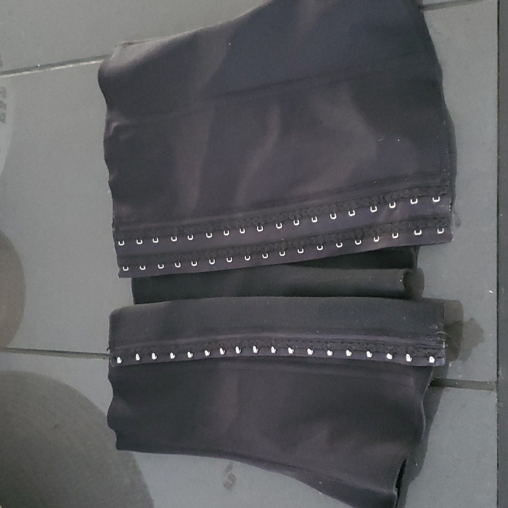 Valarie waist cincher, size 42